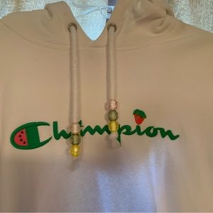 Champion hoodie size medium. Looks brand new